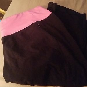 Danskin Pants - Exercise capri Danskin Pants - Exercise capri
